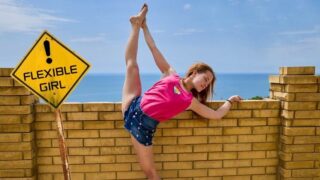 Club Sweethearts - Flexible sweetheart Nicole Murkovski Full HD Video Free