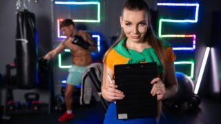Fitness Rooms - Squirting on fit guy's big cock Full HD Video Free