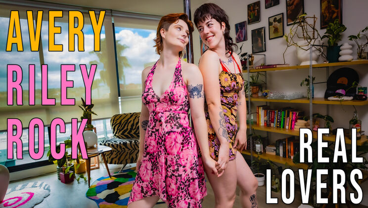 Girls Out West – Avery & Riley Rock – Real Lovers