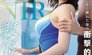 Watch Swimming Classroom Impulsive Flirt Image of Wife Drowning In The Kindness of NTR Instructor Imanura Manami